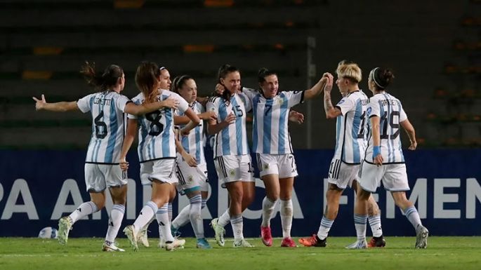 Estefanía Banini es la subcapitana del seleccionado argentino.