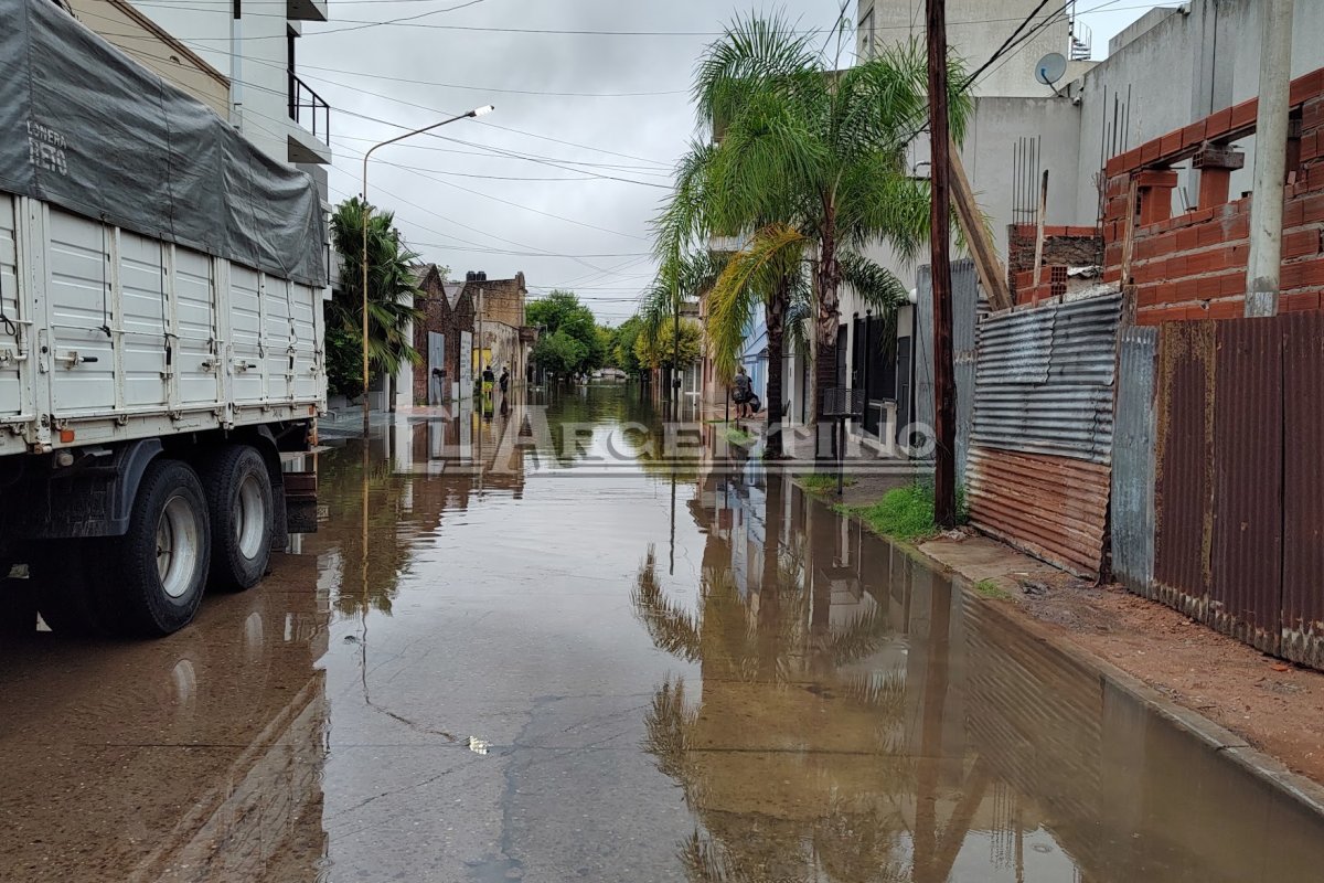 Altura del Río Gualeguaychú a las 16 horas: 4,87 Altura del Río Gualeguaychú a las 16 horas: 4,87