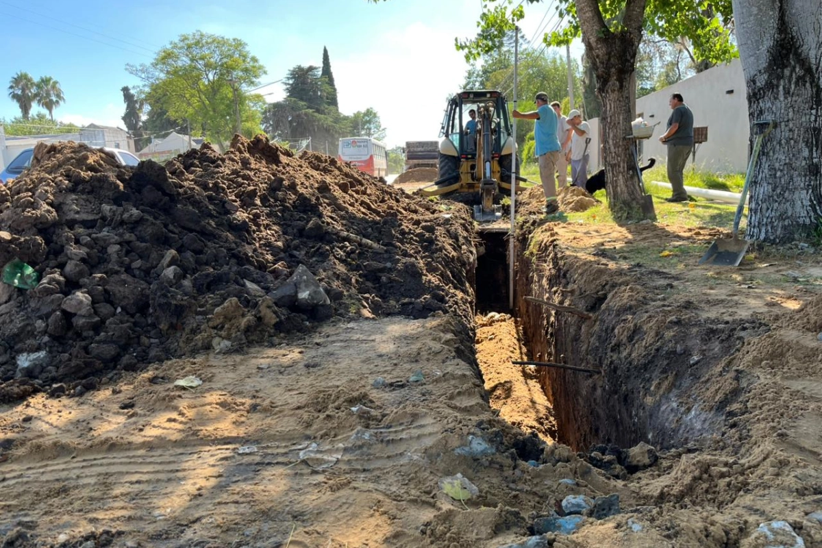 Estas obras son pagadas por los vecinos Estas obras son pagadas por los vecinos