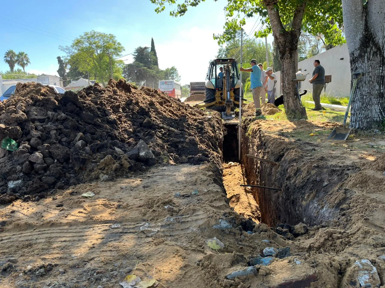 Estas obras son pagadas por los vecinos
