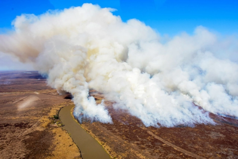 Entre Ríos decretó la Emergencia Ambiental para combatir incendios