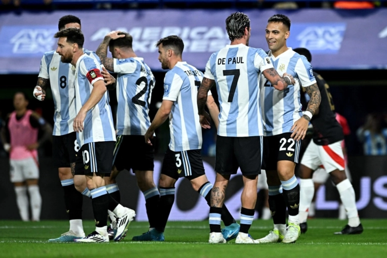 Confirmaron fecha y estadio de los partidos que Argentina jugará ante Uruguay y Brasil