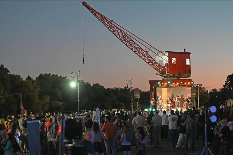 Fin de semana XXL: se viene el Entierro del Carnaval y shows en vivo en la Costanera