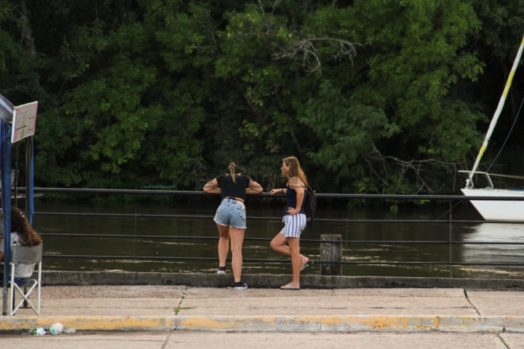 El río Gualeguaychú sigue bajando y comienza a normalizar su cauce