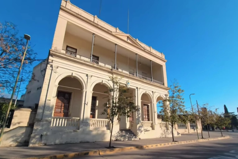 Robaron en la Aduana y los atraparon en la Plaza San Martín