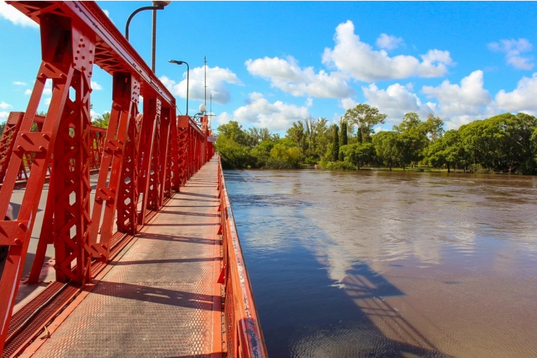 El Intendente Davico prometió el dragado en el río Gualeguaychú