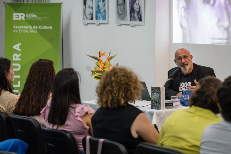 Presentaron "Siempre conmigo", un libro sobre la historia de las víctimas uruguayenses del terrorismo de Estado