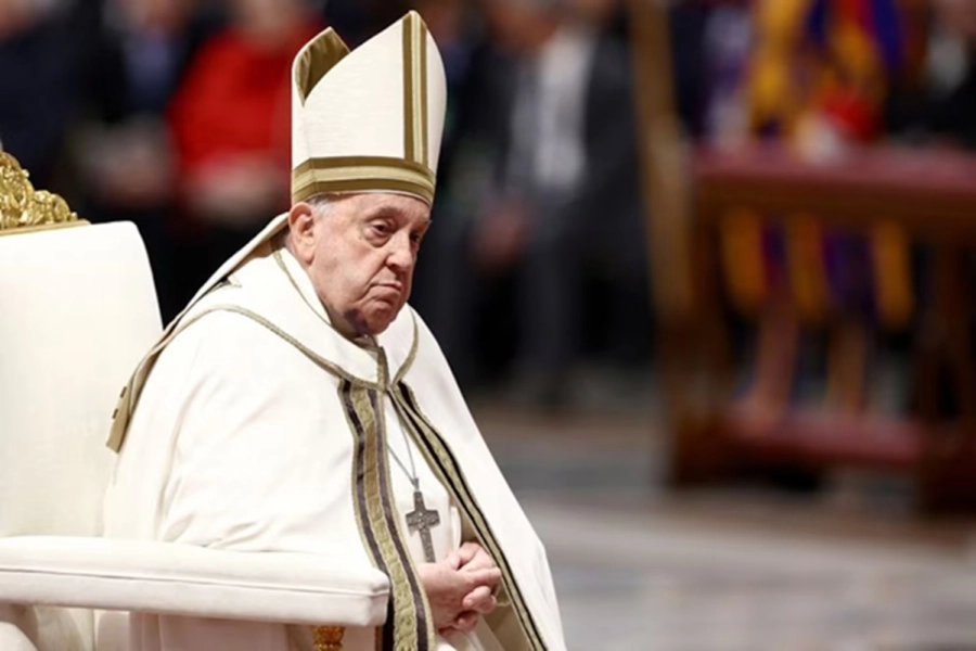 En noviembre de 2024, Francisco aprobó una nueva edición del “Ordo Exsequiarum Romani Pontificis”, el documento que regula el rito fúnebre de un Papa