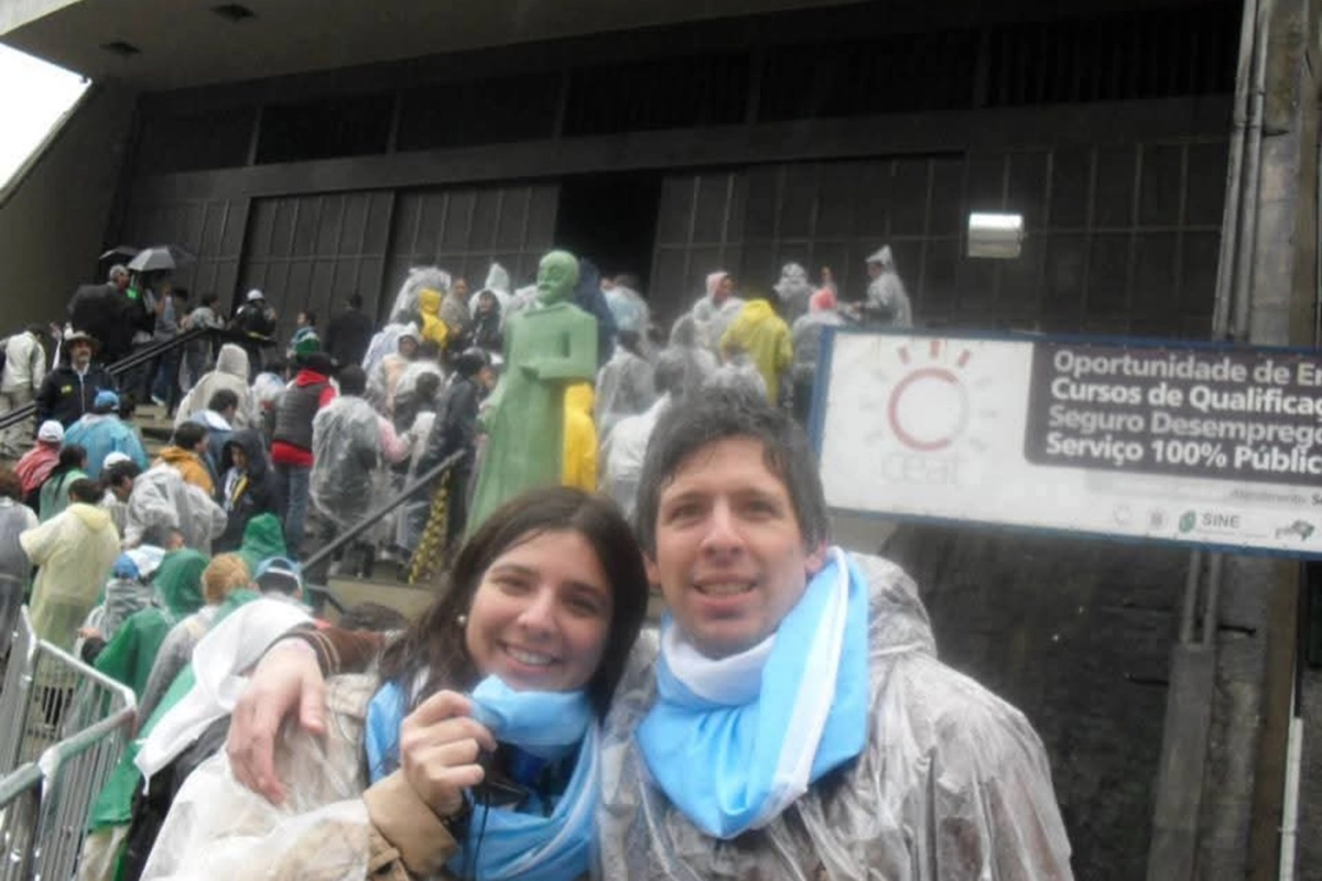 Agustina y su hermano, Matías en Brasil 2013