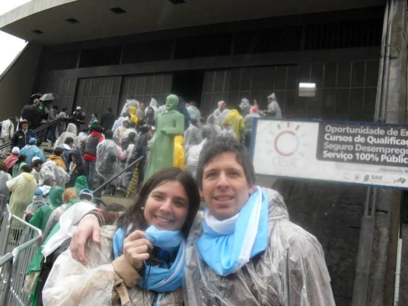 Agustina y su hermano, Matías en Brasil 2013