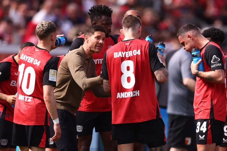 Xabi Alonso dejó el Bayer Leverkusen y suena como posible sucesor de Ancelotti en el Real Madrid