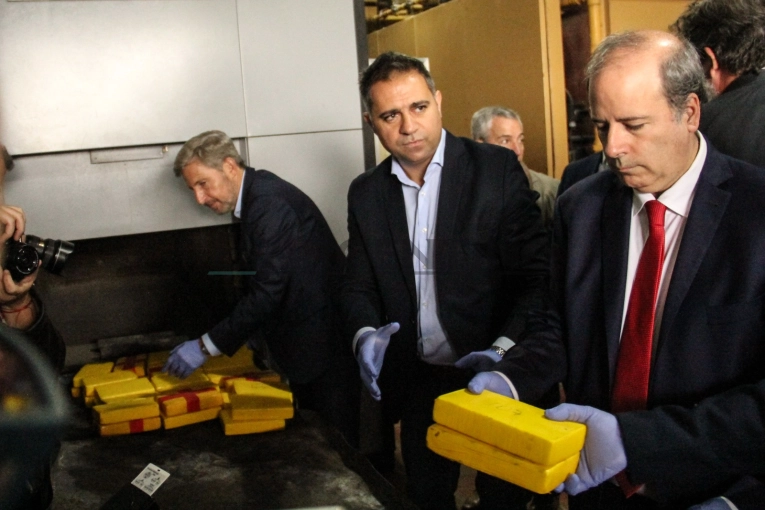 En Gualeguaychú, se quemaron 1.340 kilos de droga: “El que las hace las paga”, dijo Frigerio