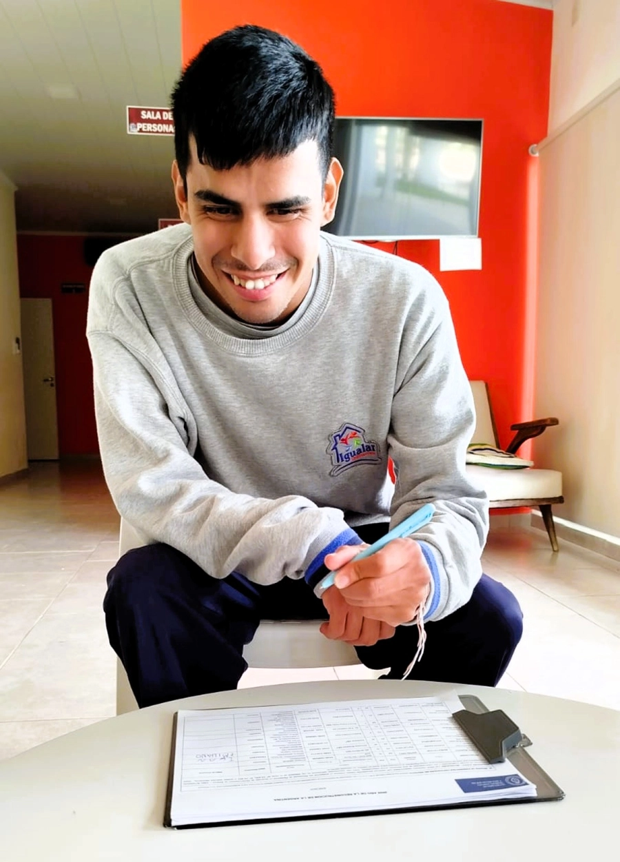 Firma de convenios del Programa Promover, en Larroque