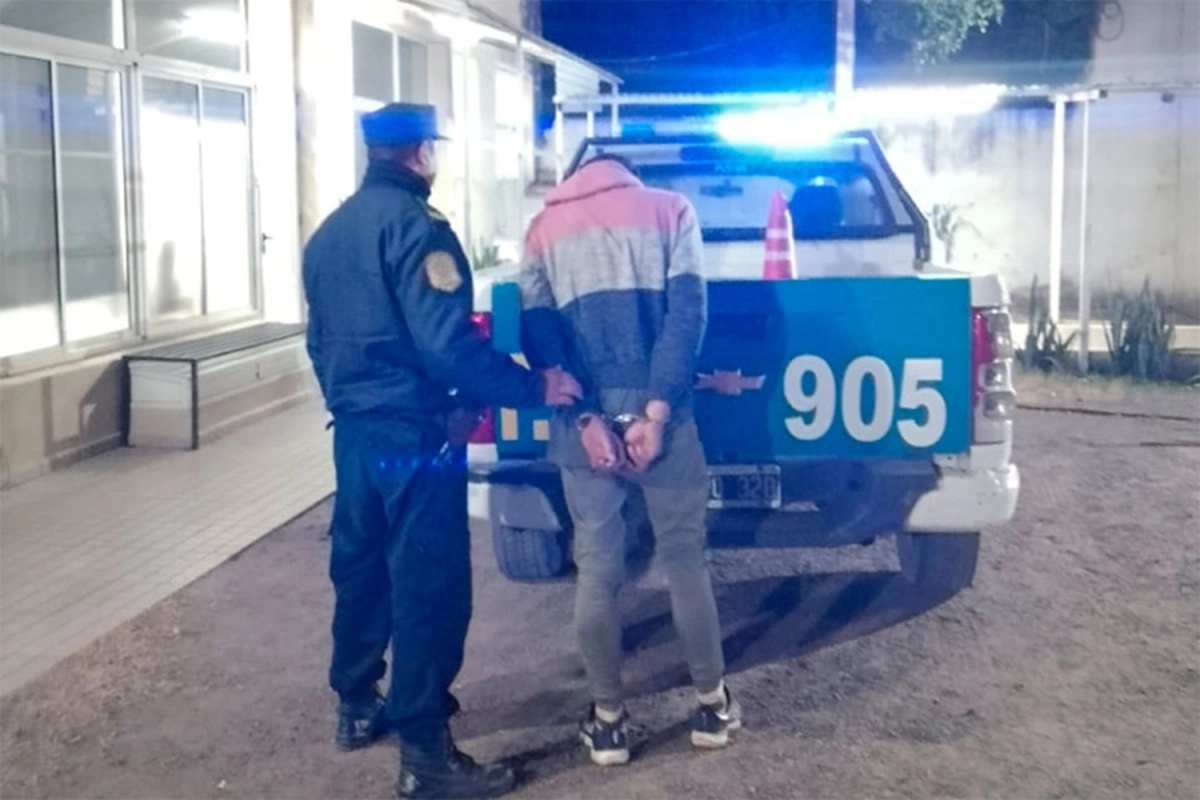 Robaba en una casa y terminó golpeado por vecinos