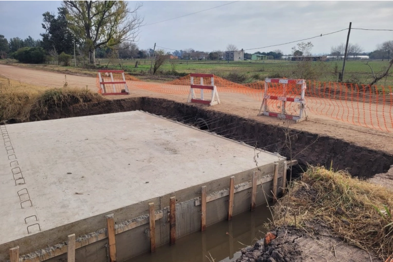 Continúa la construcción del Sistema de Alcantarillado del Cementerio Norte