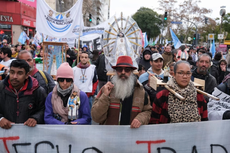 En el Día de San Cayetano, la CGT leyó un duro documento con críticas al Gobierno