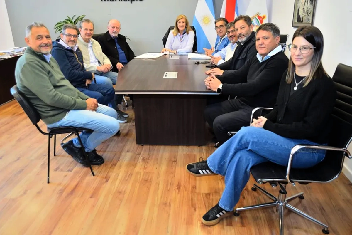 Reunión en Paraná encabezada por Rosario Romero