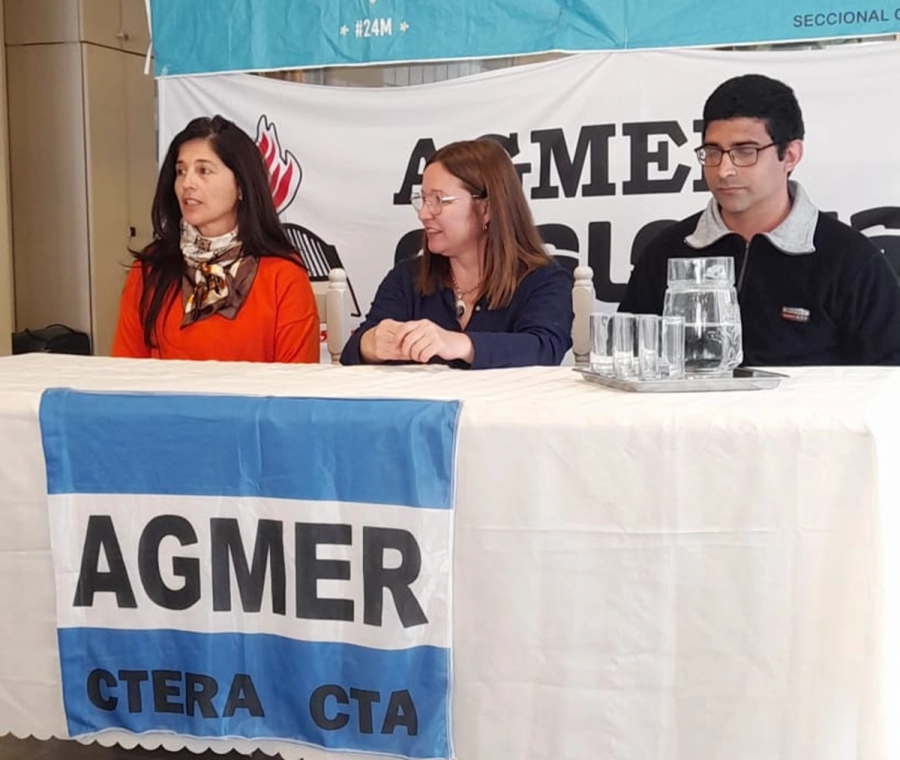 Soledad Ponce, Gabriel Vel&aacute;zquez y Flavia Horisberger