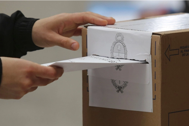 En Entre R&iacute;os habr&aacute; siete listas para las legislativas de octubre