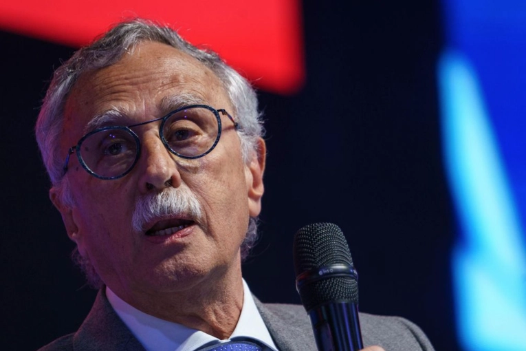 El Gobierno descarta pedirle la renuncia al ministro de Salud por el caso del fentanilo contaminado