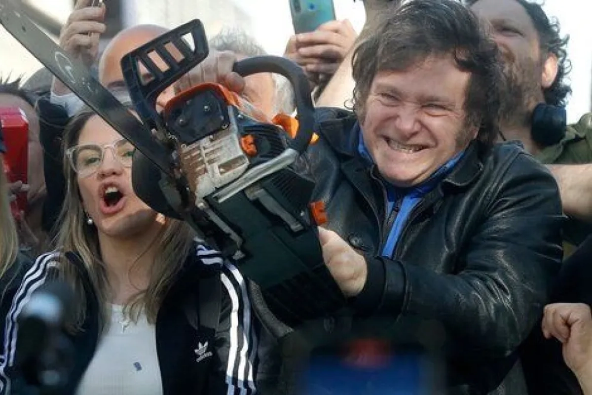 Desde sus redes, Milei apuntó contra el Senado