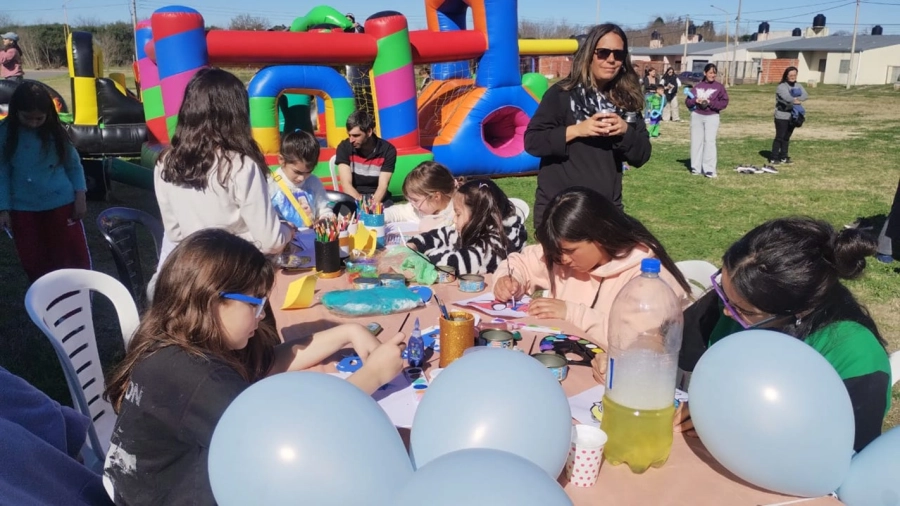Trabajitos mas originales, tuvieron premio en la mesa de arte