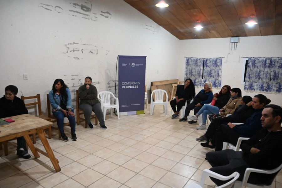 Asamblea Barrial en el sal&oacute;n comunitario del Barrio obrero