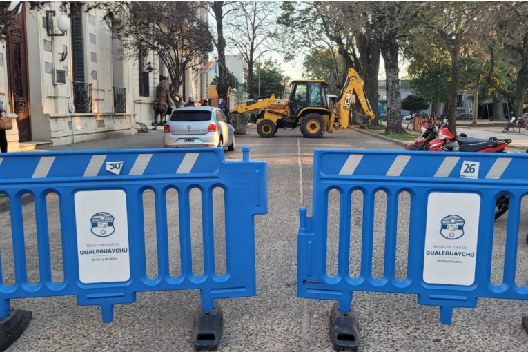 Gualeguaychú lanzó la campaña Patio Limpio 2025 con un acto frente a la Municipalidad