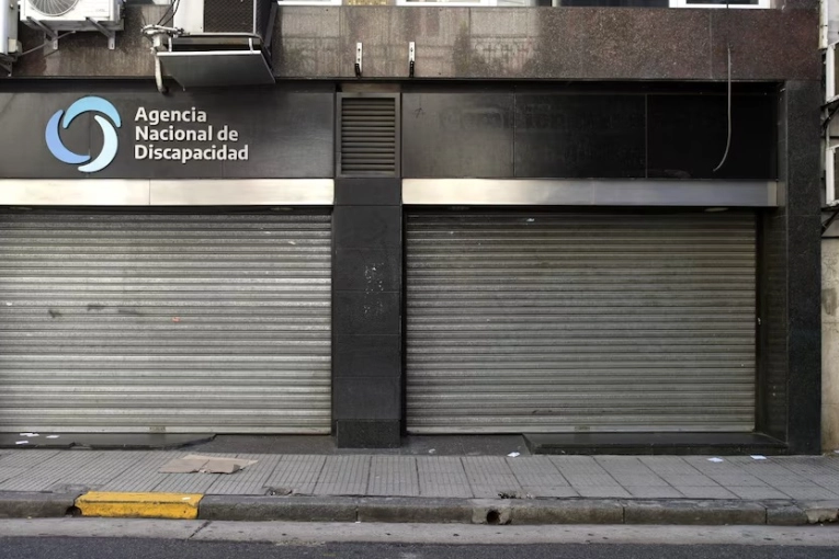 El Gobierno anunció aumentos de hasta el 35%, en tres tramos, para prestadores de discapacidad