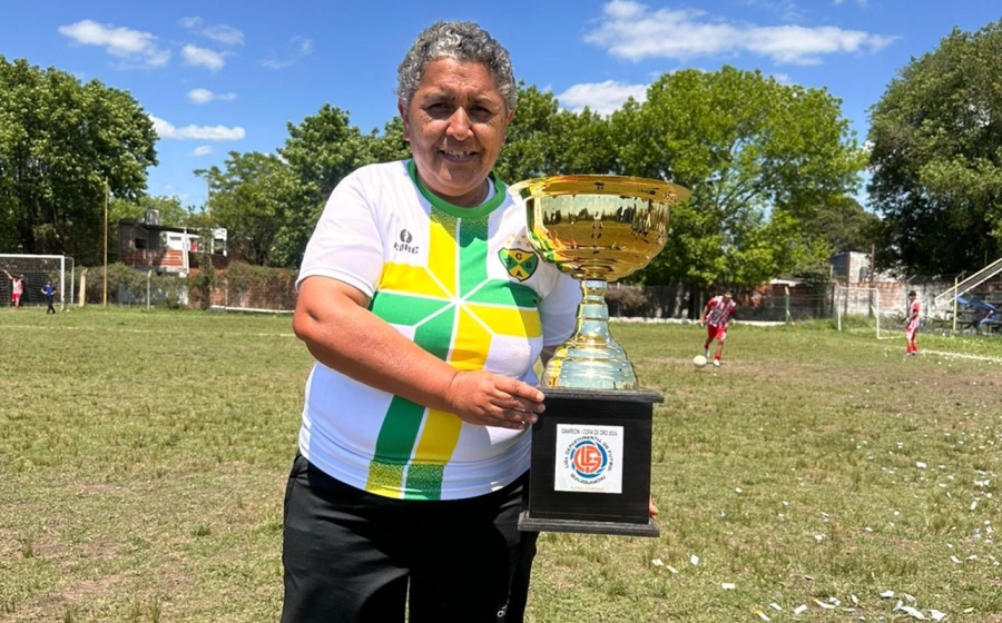 Santa Isabel Rinaldi, conocida como &ldquo;La Tato&rdquo;, jugadora de Uni&oacute;n. El equipo m&aacute;s ganador de torneos oficiales
