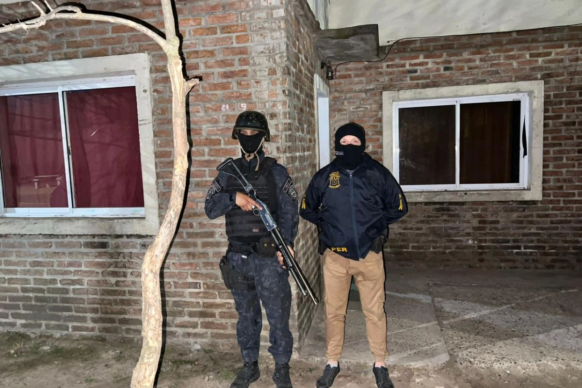 Allanamiento en el barrio Fiorotto