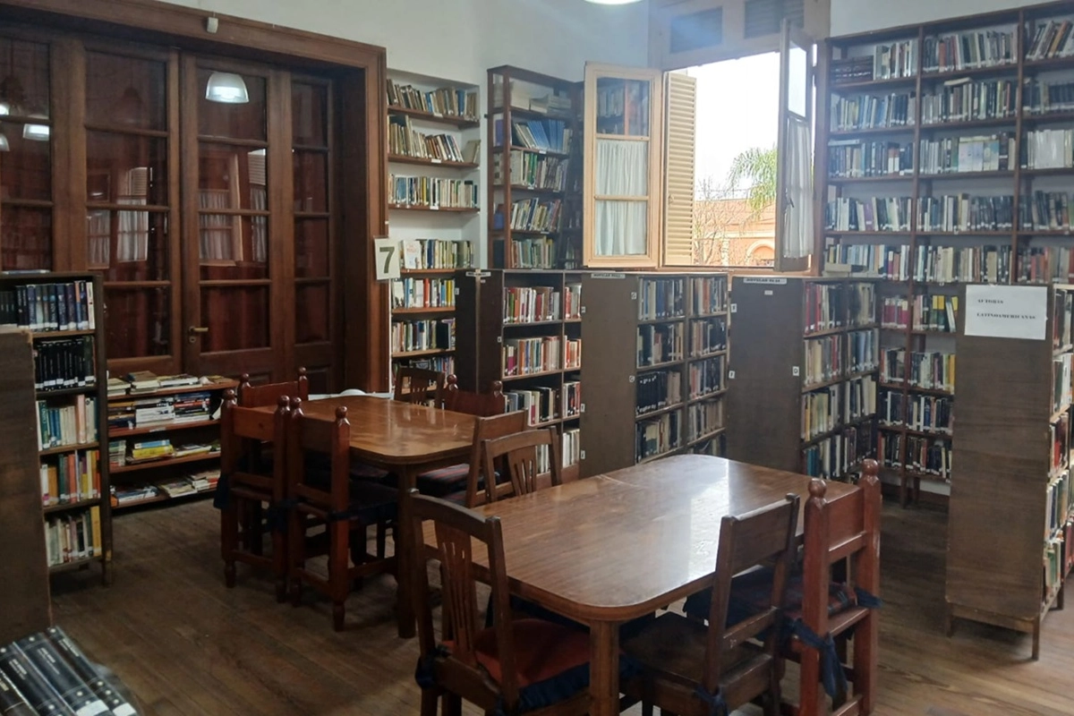 Biblioteca Primer Presidente Bernardino Rivadavia