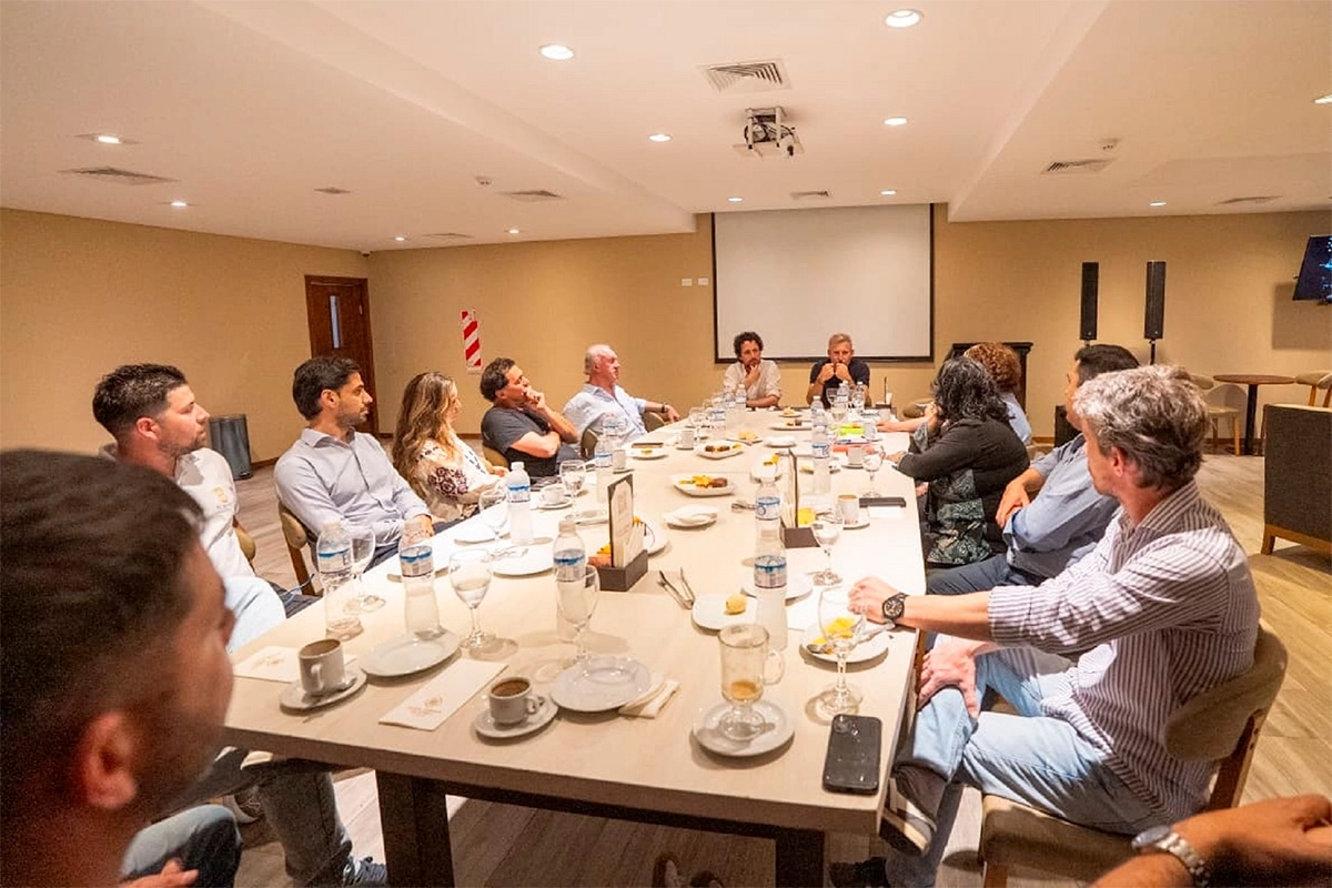 Frigerio impulsa una estrategia pública-privada