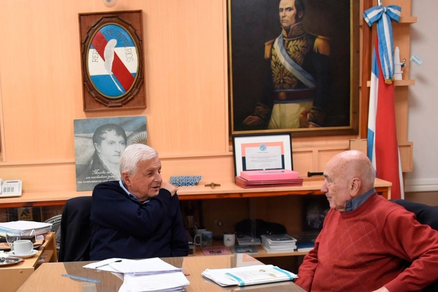 Concepci&oacute;n del Uruguay: el intendente Jos&eacute; &ldquo;Pato&rdquo; Lauritto recibi&oacute; a Ricardo &ldquo;Vasco&rdquo; Etchemendy