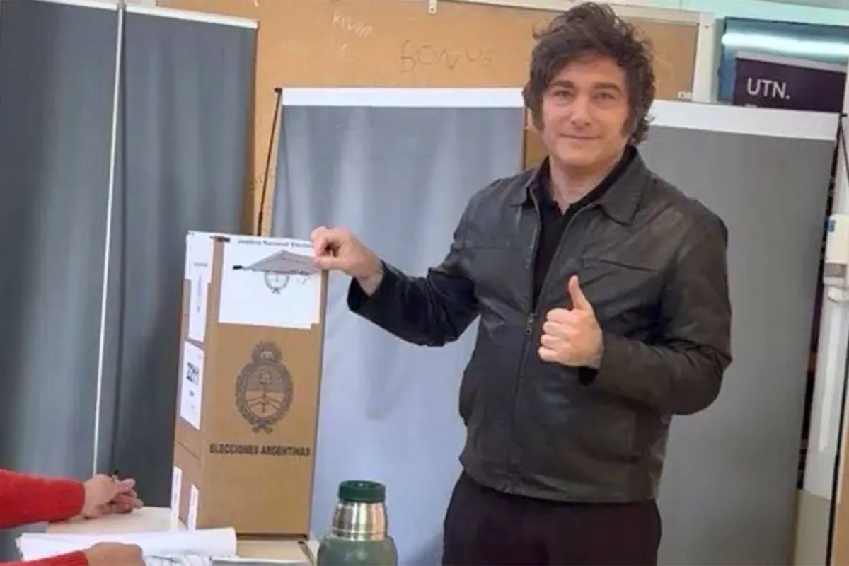 Milei voto en la sede Medrano de la UTN