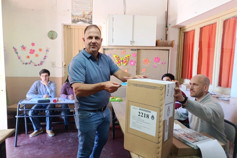 Contundente triunfo de La Libertad Avanza en Pueblo Belgrano