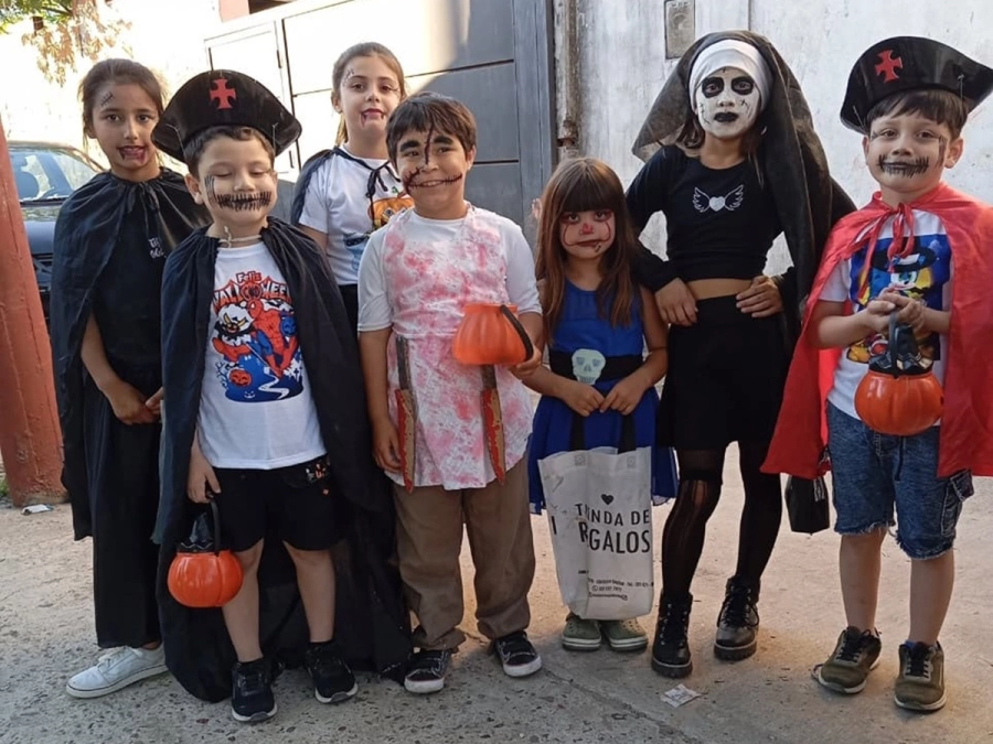 El Merendero Las Tres Hermanas del barrio Trinidad recibi&oacute; a los ni&ntilde;os y ni&ntilde;as disfrazados