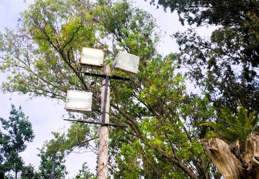 Reflectores que son vandalizados