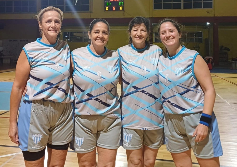 Las hermanas Odriozola, tres juegan y una es la DT