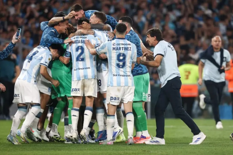 Racing enfrentará a Boca Junior por las semifinales con dos bajas importantes