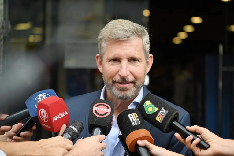 Frigerio inform&oacute; que se abonar&aacute; por complementaria el aumento salarial ofrecido a los docentes