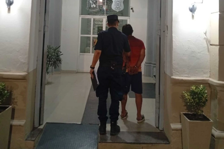 Detenido por lesiones y violación de domicilio