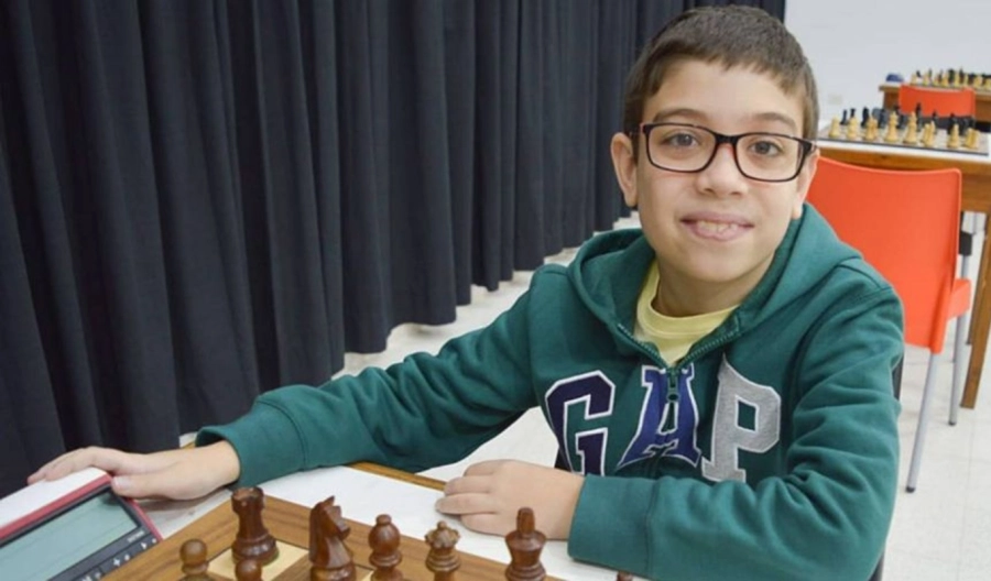 Oro se convirti&oacute; en el Maestro Internacional m&aacute;s joven de la historia argentina