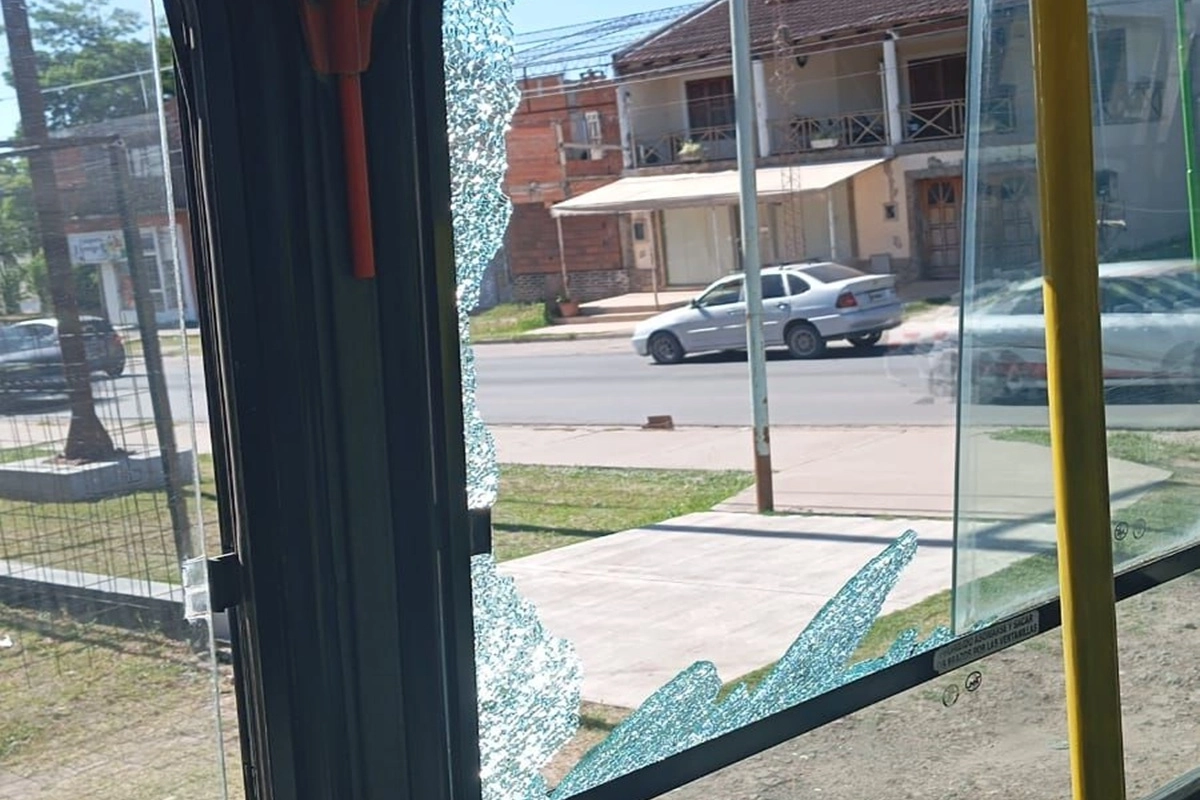 Ventanilla rota de la L&iacute;nea 1