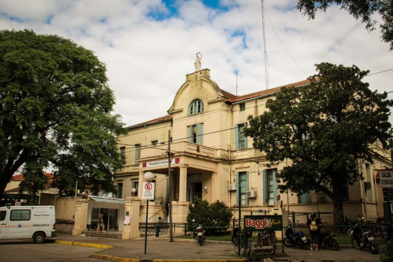 Dieron el alta m&eacute;dica al nene que sobrevivi&oacute; a la tragedia vial sobre Ruta 136