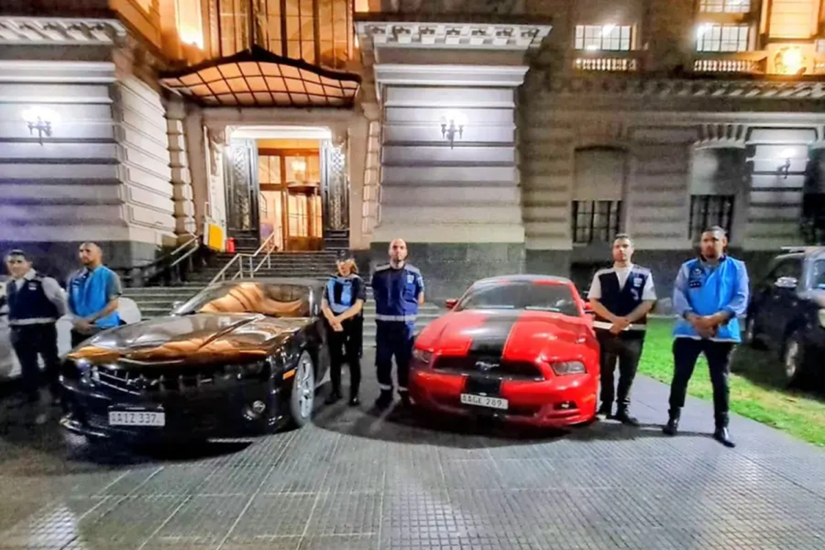 Los autos aparec&iacute;an frecuentemente en redes social