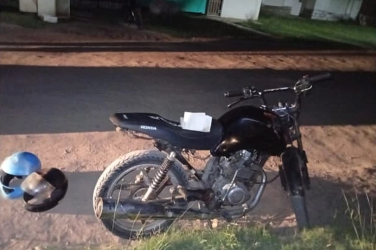 Intervenci&oacute;n policial y secuestro de motocicletas en boulevard De Mar&iacute;a y Rivadavia