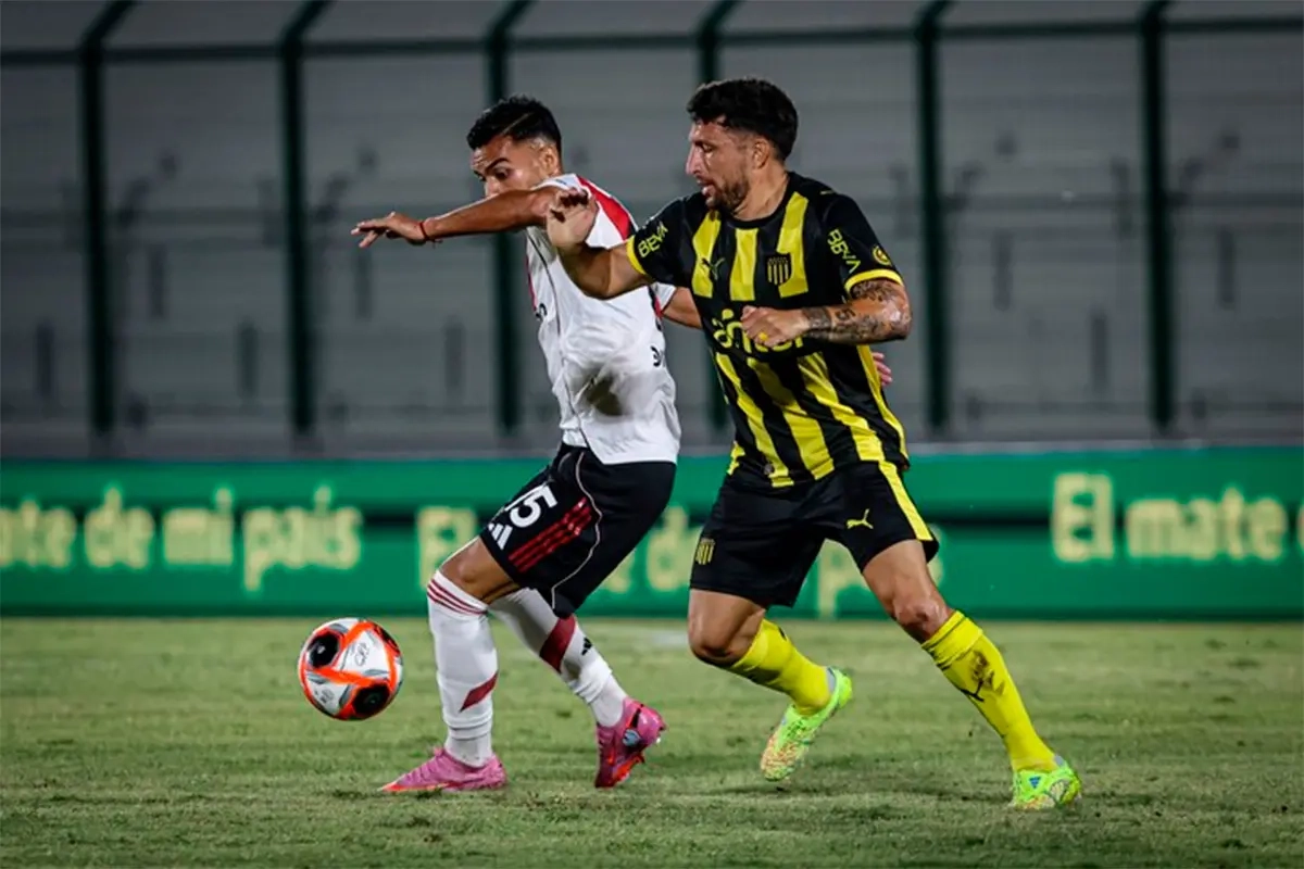 River venci&oacute; a Pe&ntilde;arol por penales