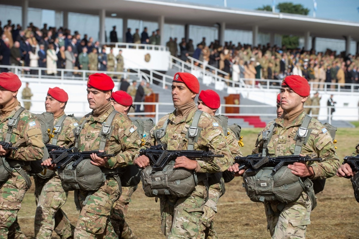 Ceremonia por el D&iacute;a del Ej&eacute;rcito Argentino