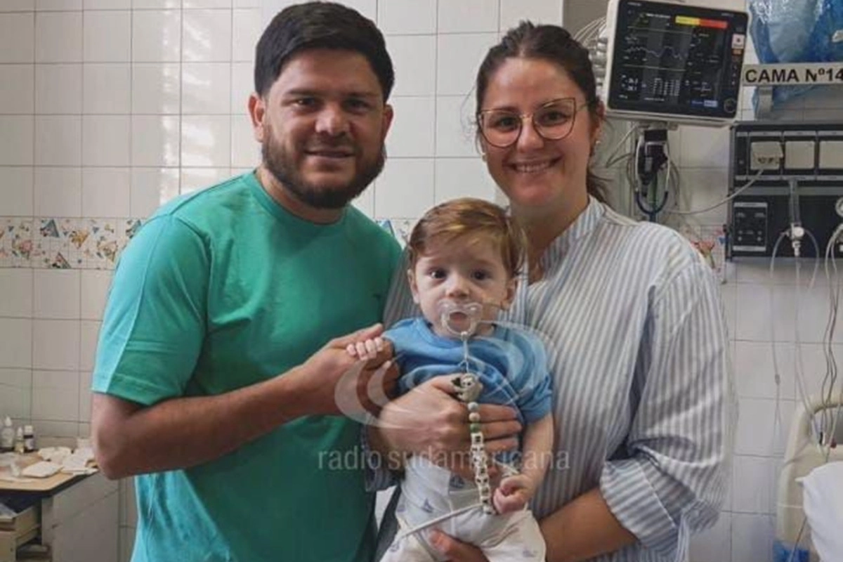 Valent&iacute;n y su familia